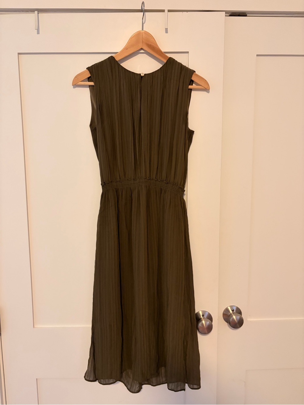 Massimo Dutti Mulberry Silk Olive Green Sleeveless Midi Dress